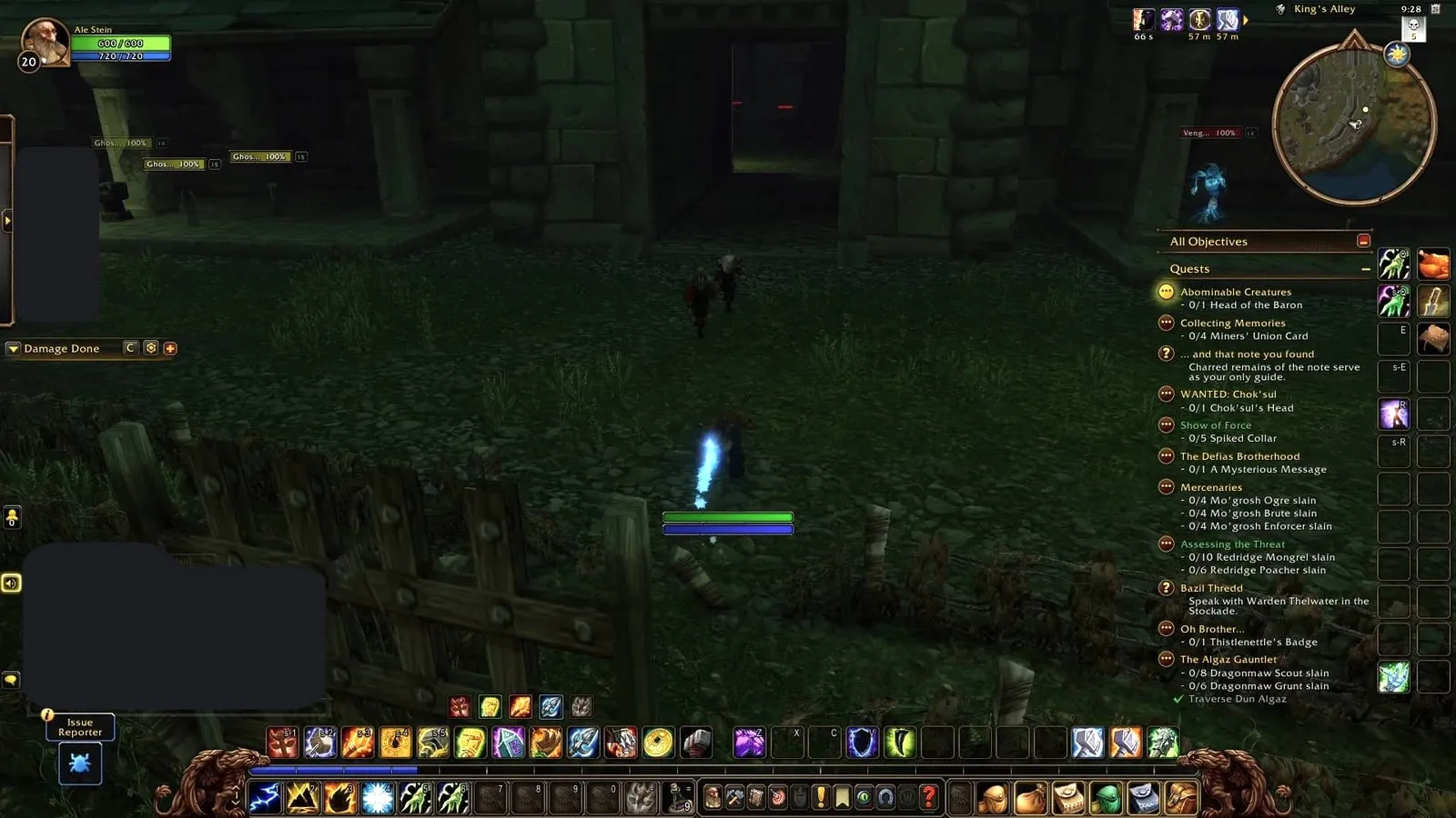 Ghostly Citizens in the streets of Lordaeron, the spot to turn right toward The Baron, a screenshot from the beta of World of Warcraft: Forever