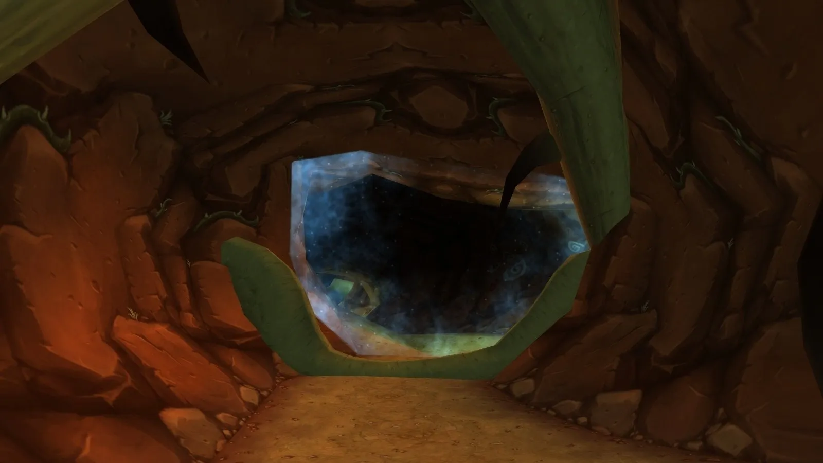 The entrance of Razorfen Kraul, a portal in a tunnel of thorny roots, a screenshot from World of Warcraft