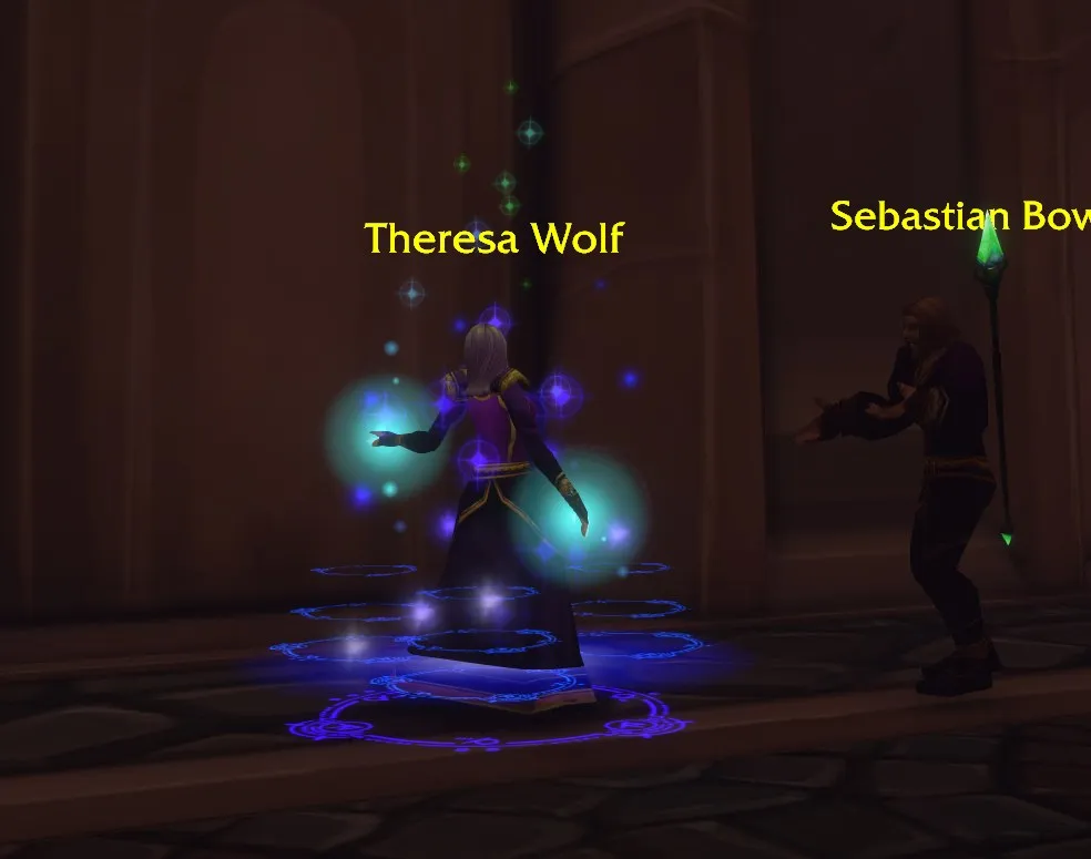 Theresa Wolf wirkt einen violetten Zauber neben Sebastian Bower in der Silver Enclave, ein Screenshot aus der Beta von World of Warcraft: Forever