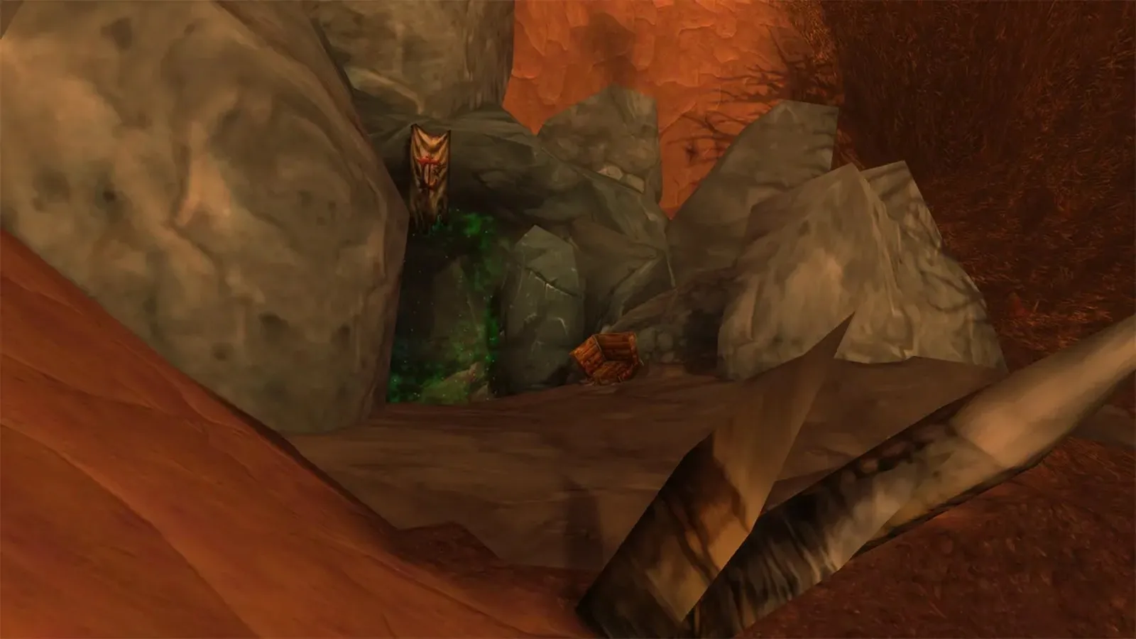 Un paso rocoso con un estandarte hacia New Avalon en las Eastern Plaguelands, una captura de pantalla de la beta de World of Warcraft: Forever